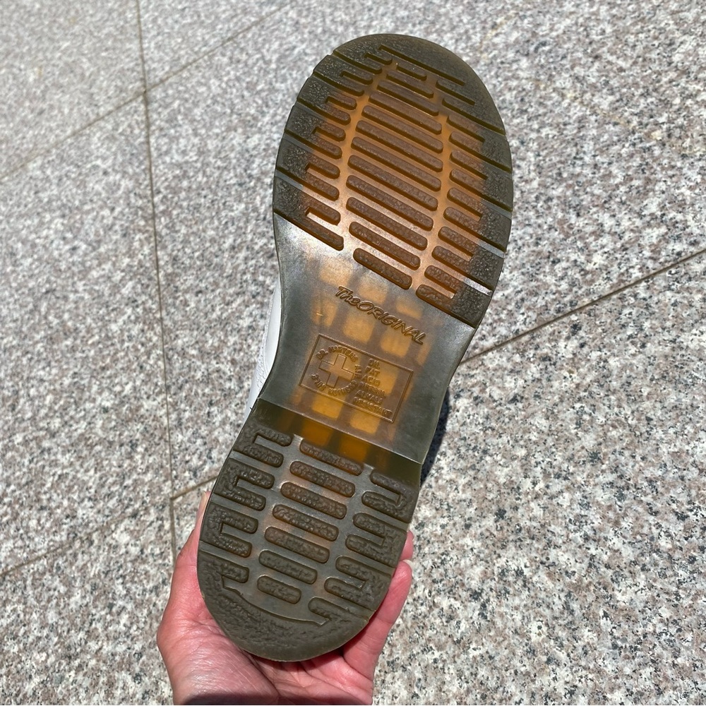 Dr. Martens boots - Picture 9 of 9